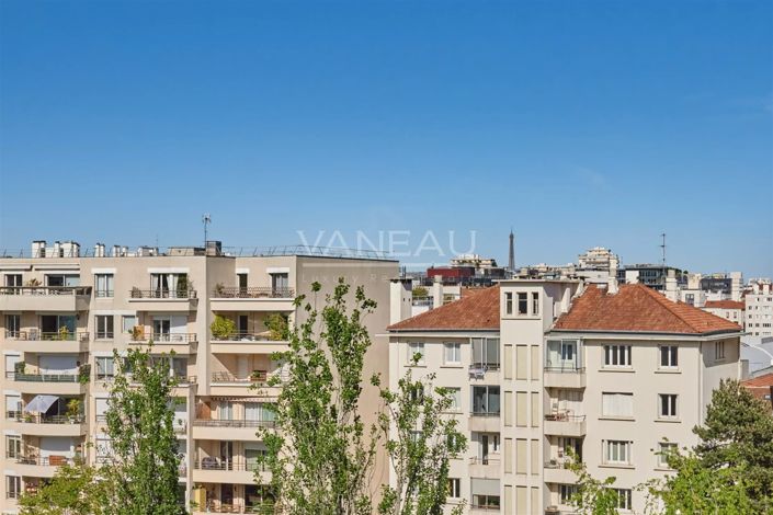 Image No.10-3 Bed Apartment for sale