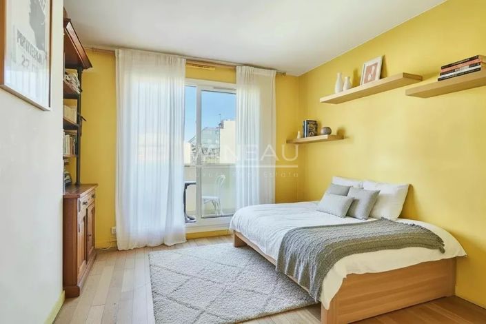 Image No.12-3 Bed Apartment for sale