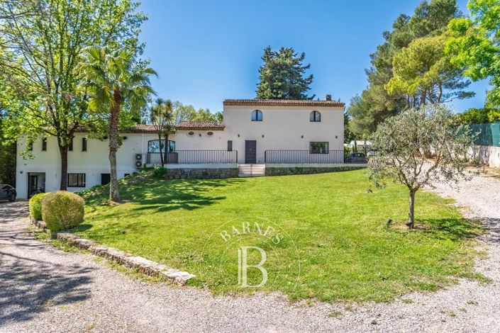 Image No.27-7 Bed House for sale