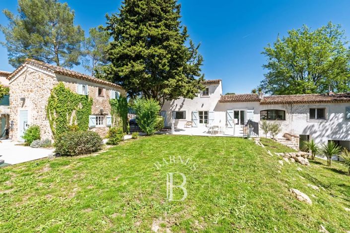 Image No.33-7 Bed House for sale
