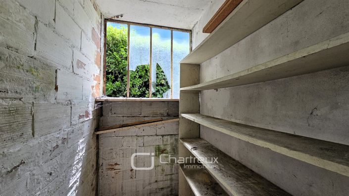 Image No.24-4 Bed House for sale