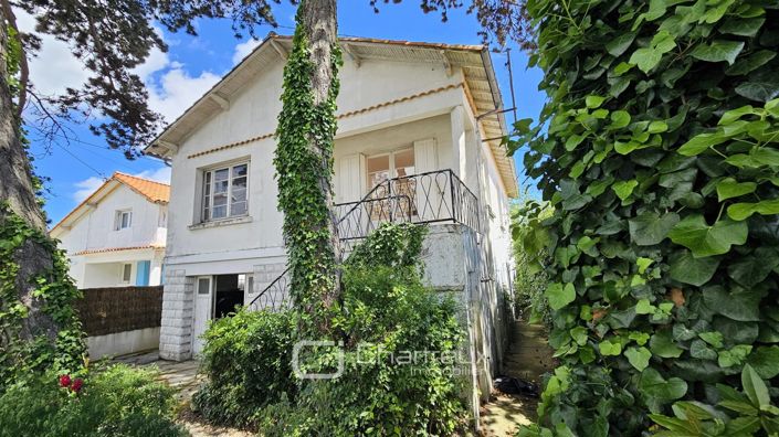 Image No.30-4 Bed House for sale