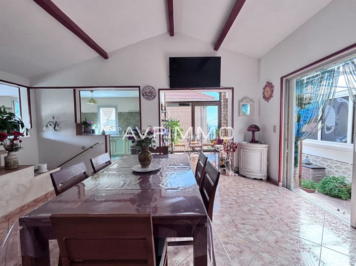 Image No.5-4 Bed House for sale
