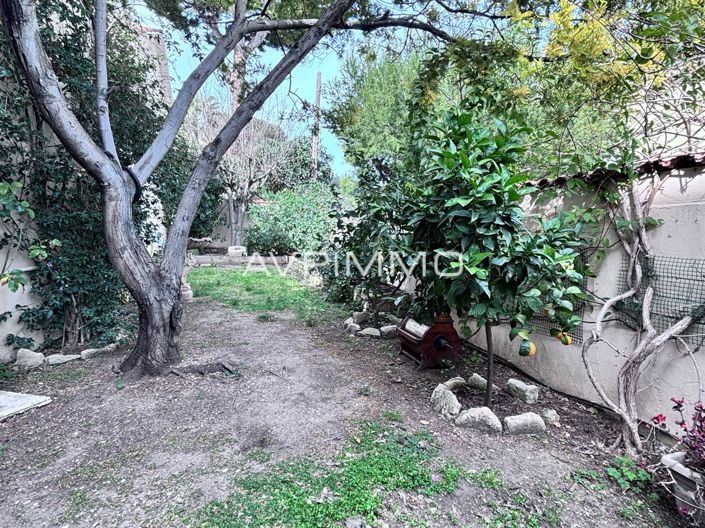 Image No.8-4 Bed House for sale