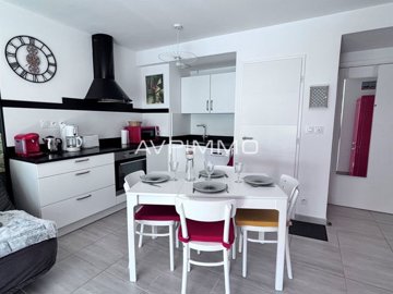 ajwd4if0um6dn2hc7