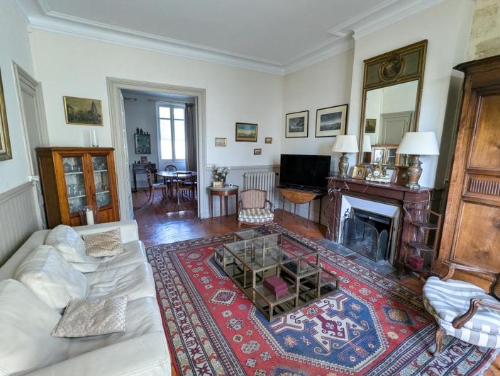 Image No.9-5 Bed House for sale