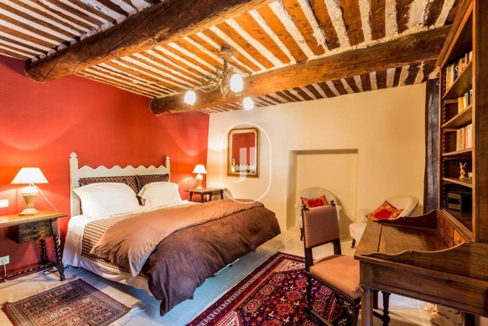 Image No.6-7 Bed House for sale