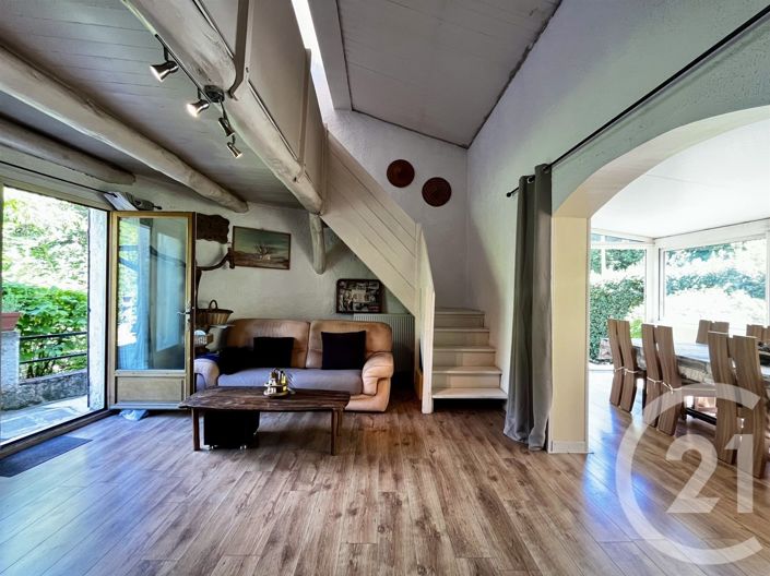 Image No.7-3 Bed House for sale