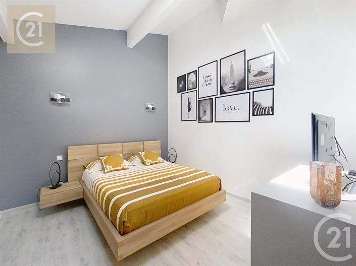 Image No.14-3 Bed House for sale