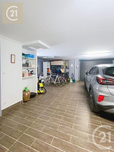 Image No.28-3 Bed House for sale