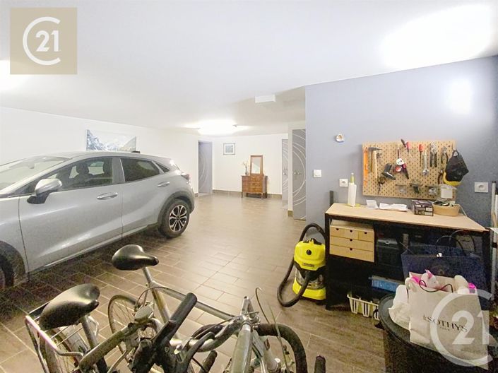 Image No.29-3 Bed House for sale