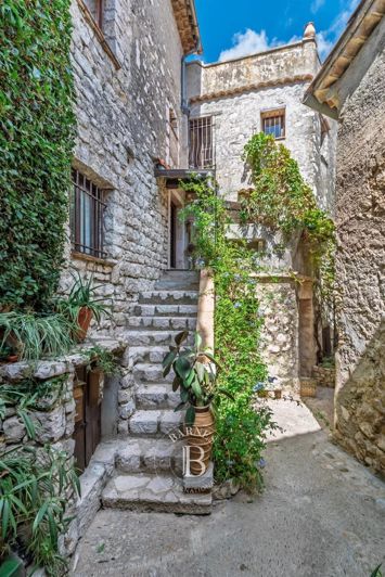 Image No.6-5 Bed House for sale
