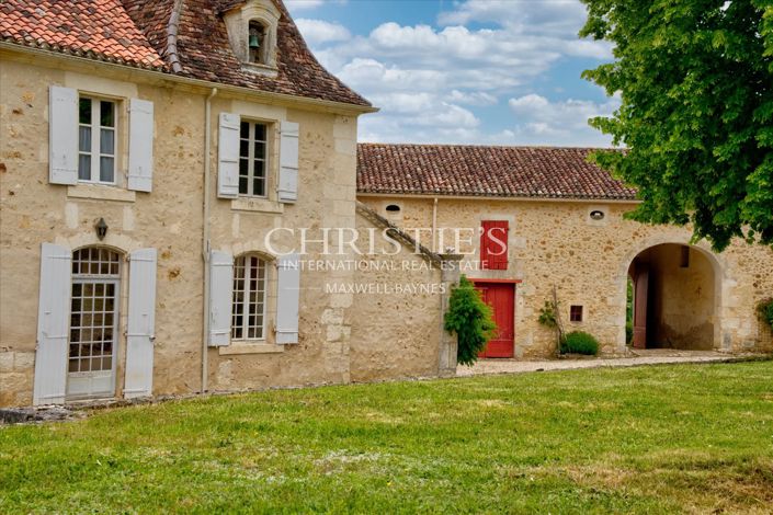 Image No.3-Propriété de 11 chambres à vendre à Bergerac