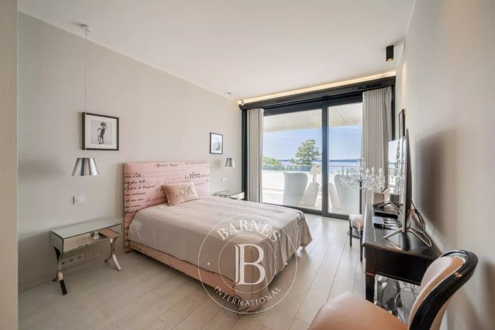 Image No.8-3 Bed Apartment for sale