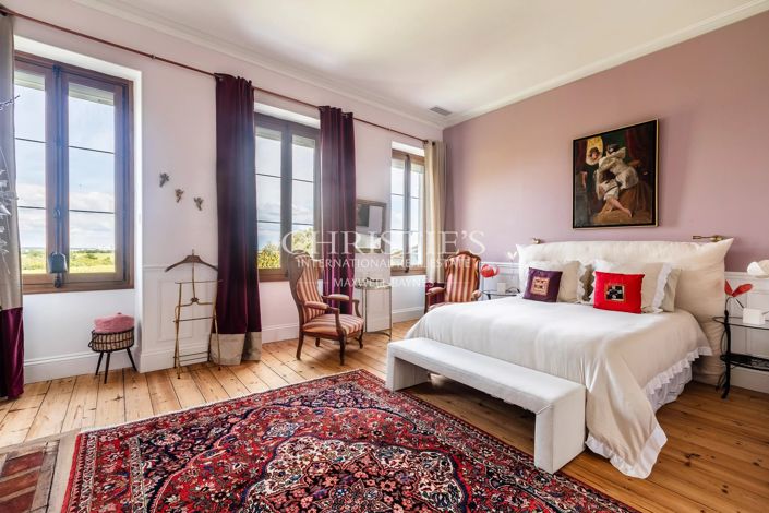 Image No.17-7 Bed House for sale