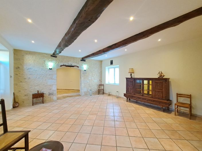 Image No.4-4 Bed House for sale