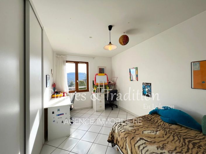 Image No.9-5 Bed House for sale