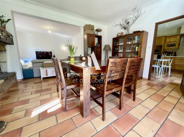 Image No.12-4 Bed House for sale