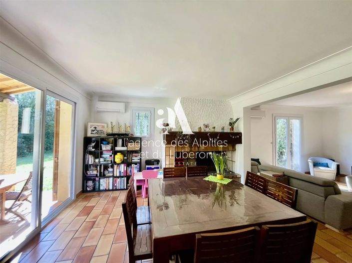 Image No.19-4 Bed House for sale