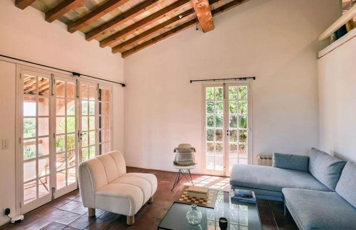 Image No.3-4 Bed House for sale