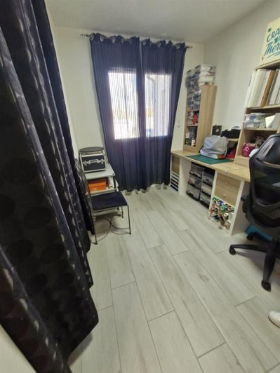 Image No.8-3 Bed House for sale