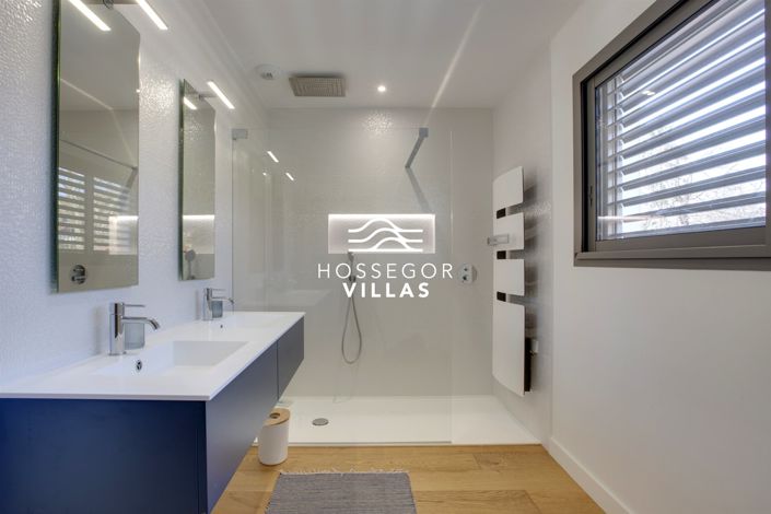 Image No.17-4 Bed House for sale
