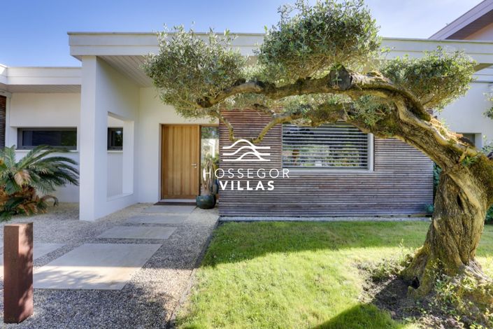 Image No.19-4 Bed House for sale
