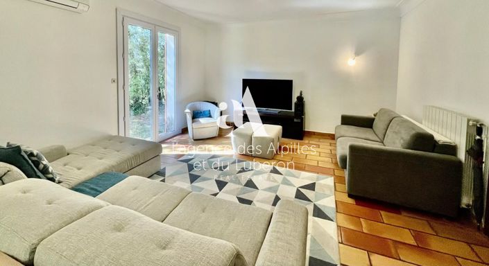 Image No.18-4 Bed House for sale