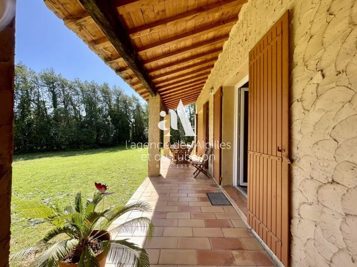 Image No.25-4 Bed House for sale