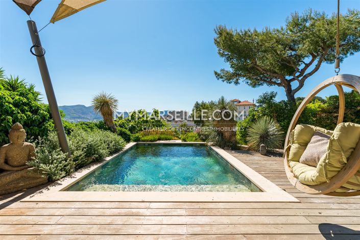 Image No.3-5 Bed Property for sale