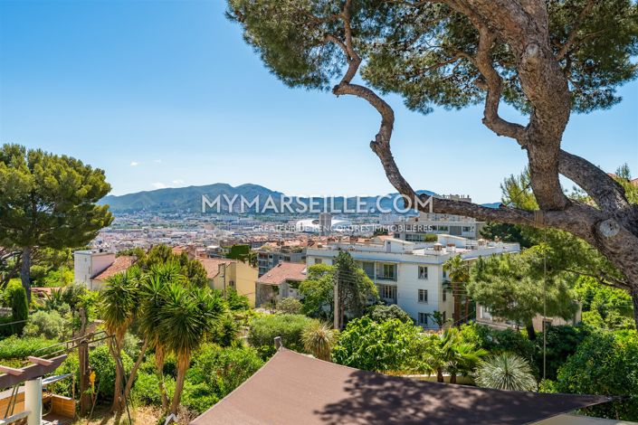 Image No.45-5 Bed Property for sale