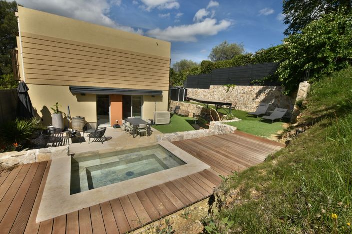 Image No.16-3 Bed House for sale