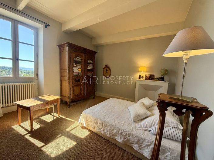 Image No.12-4 Bed House for sale