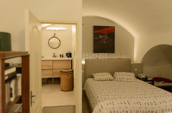 Image No.15-4 Bed House for sale