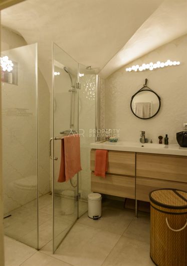 Image No.17-4 Bed House for sale