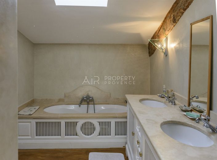 Image No.19-4 Bed House for sale