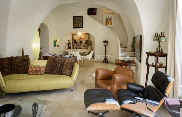 Image No.2-4 Bed House for sale