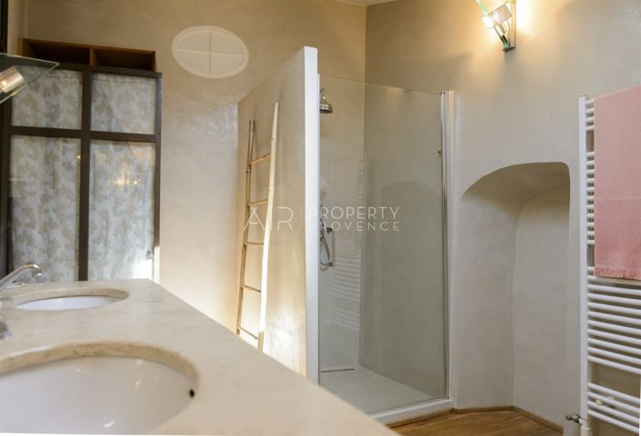 Image No.20-4 Bed House for sale