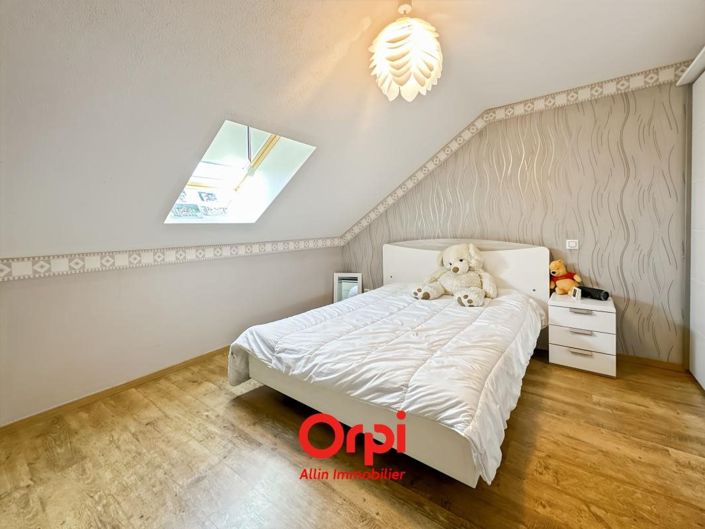 Image No.14-3 Bed House for sale