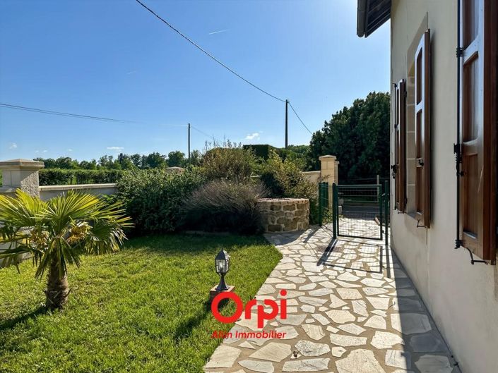 Image No.19-3 Bed House for sale