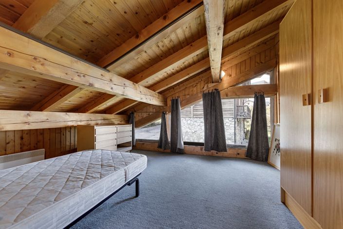Image No.11-13 Bed House for sale