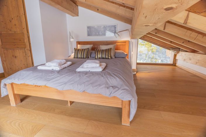 Image No.8-5 Bed Property for sale