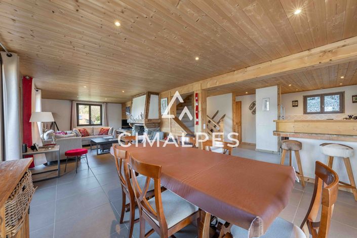 Image No.4-4 Bed Property for sale