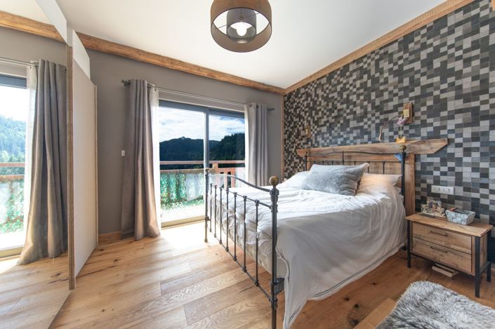 Image No.10-6 Bed House for sale