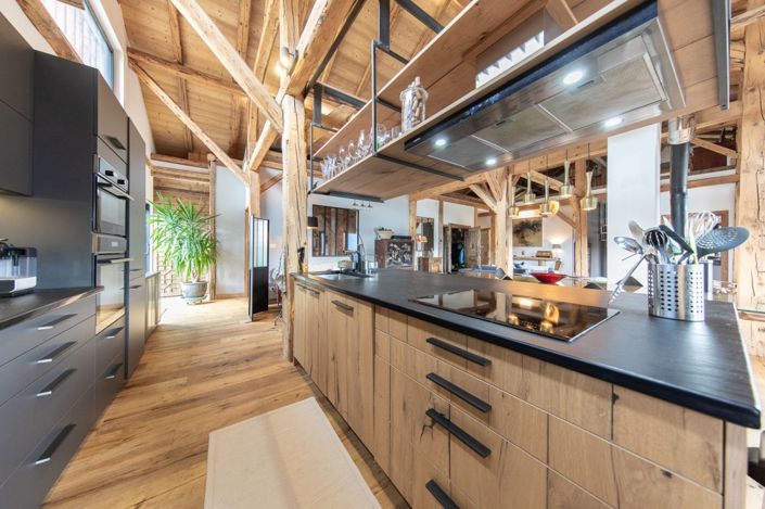 Image No.7-6 Bed House for sale