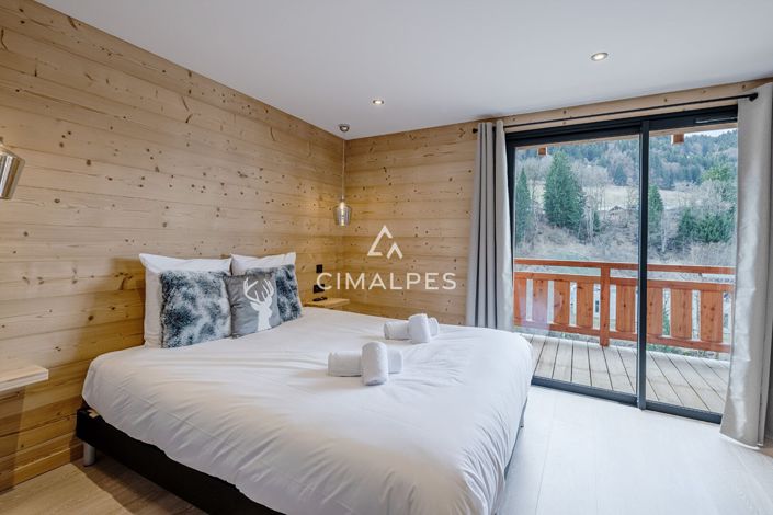 Image No.11-6 Bed House for sale