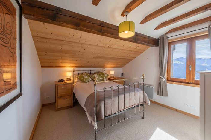Image No.11-3 Bed House for sale