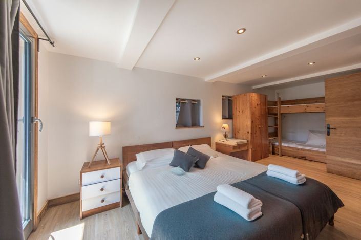 Image No.6-9 Bed House for sale