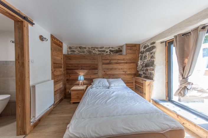 Image No.7-9 Bed House for sale