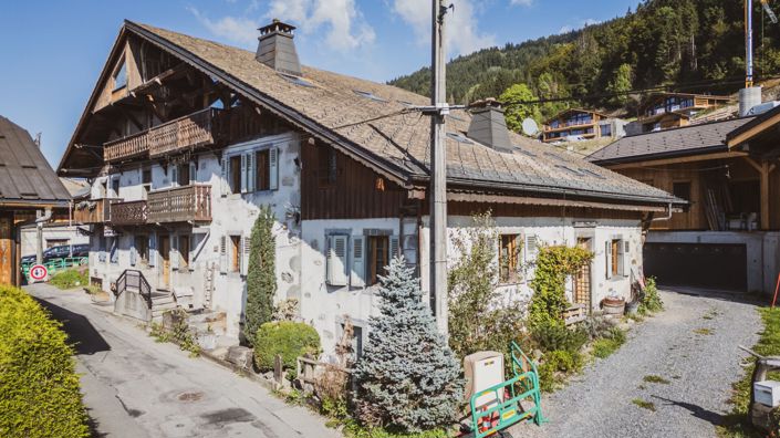 Image No.18-6 Bed House for sale
